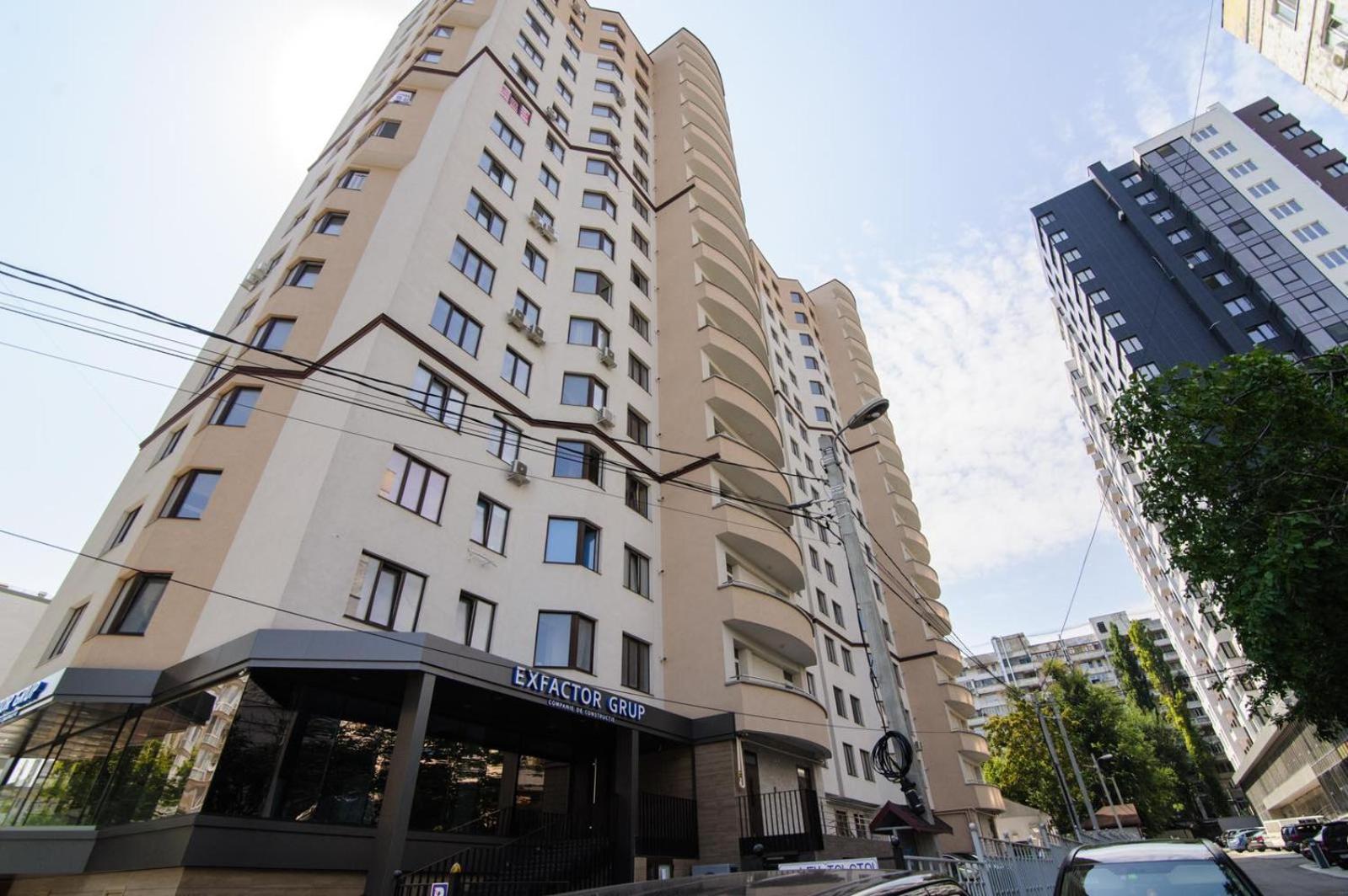 Extra Grand Lev Tolstoi Two Bedrooms Chisinau Exterior foto